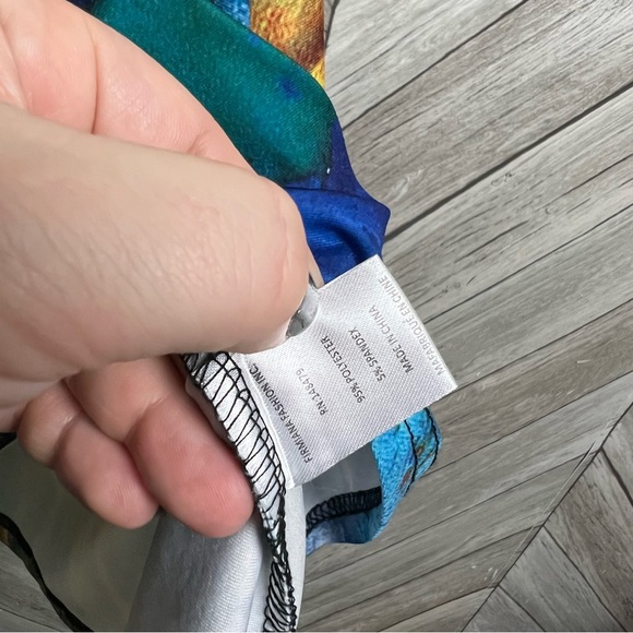 Lily by Firmiana Tunic With Daisy M - Picture 4 of 7